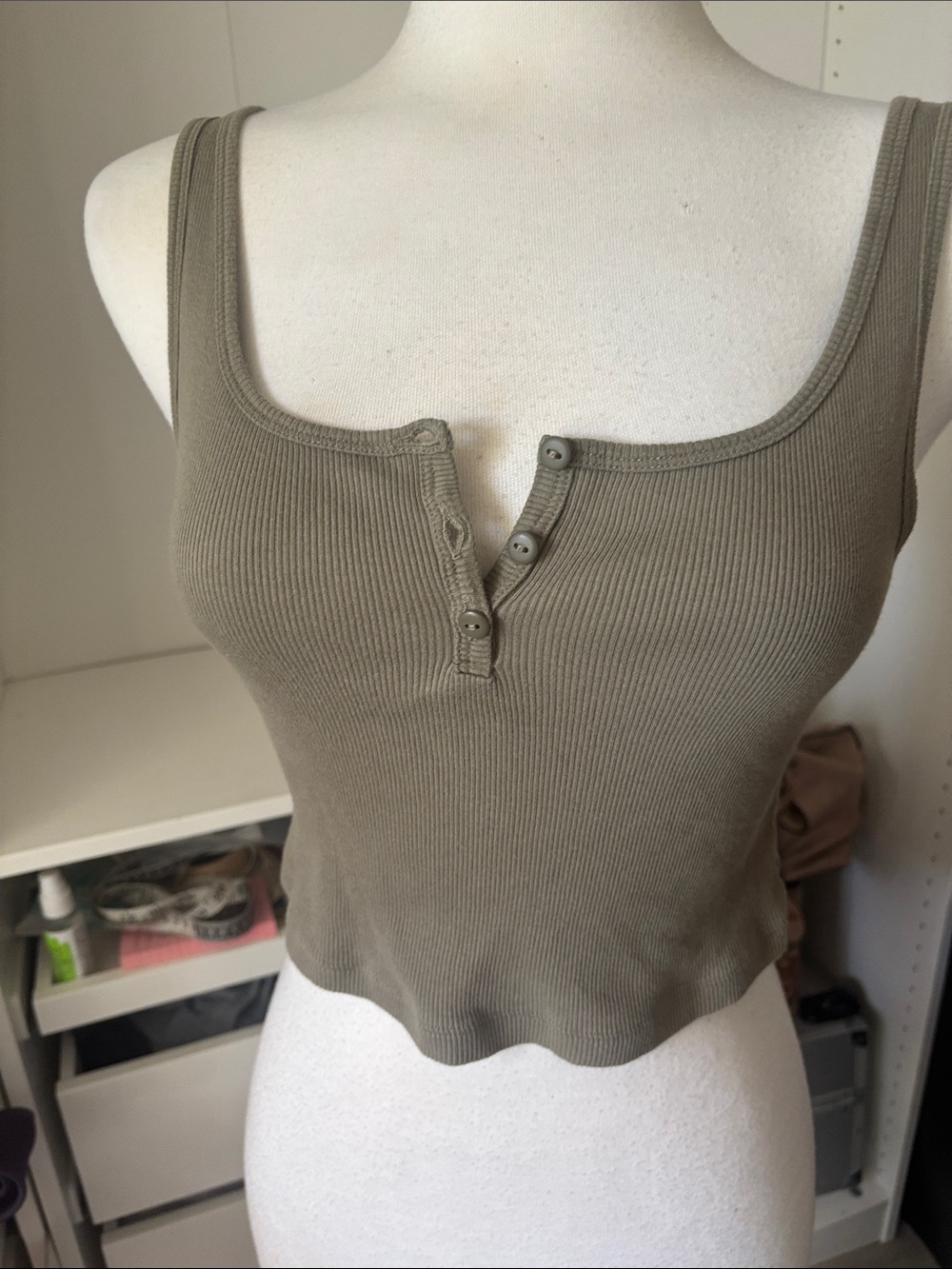 Uniqlo Olive Ribbed Scoop Crop Tank